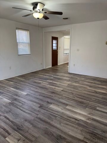 1103 37th St Court, Moline, IL 61265
