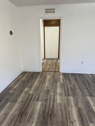 1103 37th St Court, Moline, IL 61265