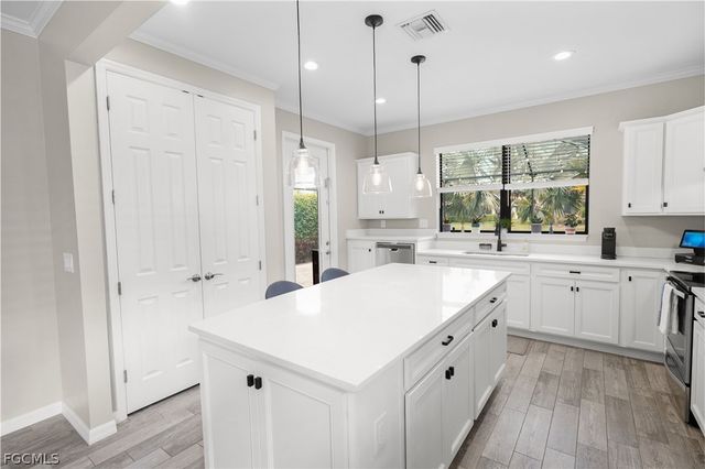 10804 Glenhurst ST, Fort Myers, FL 33913