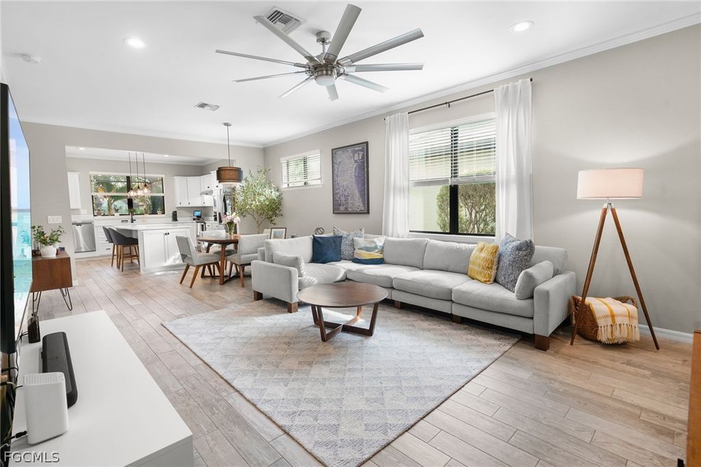 10804 Glenhurst ST, Fort Myers, FL 33913