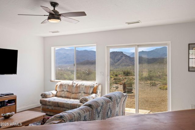 17200 S Dripping Springs Road, Mayer, AZ 86333