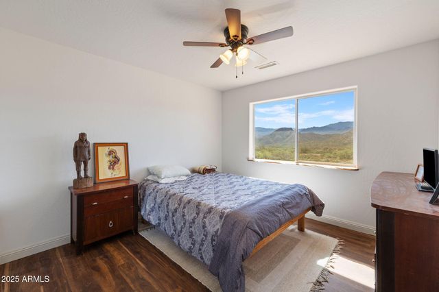 17200 S Dripping Springs Road, Mayer, AZ 86333