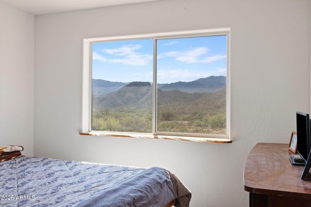 17200 S Dripping Springs Road, Mayer, AZ 86333