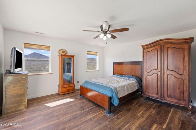 17200 S Dripping Springs Road, Mayer, AZ 86333