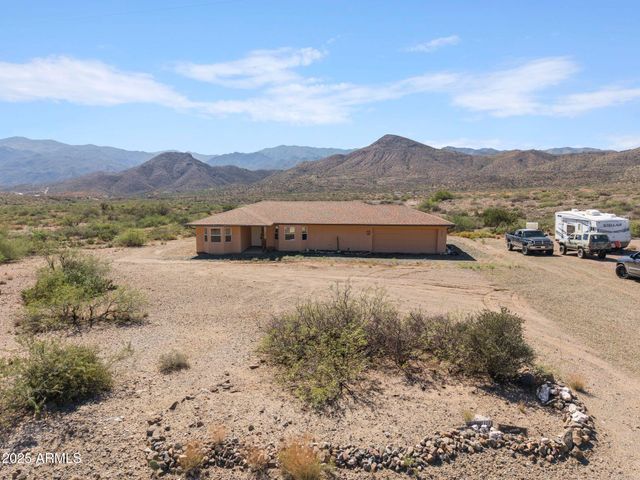 17200 S Dripping Springs Road, Mayer, AZ 86333