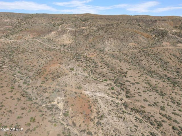 17200 S Dripping Springs Road, Mayer, AZ 86333