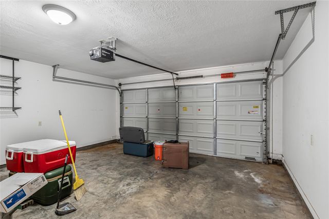 1002 Copperas Bend, Caldwell, TX 77836