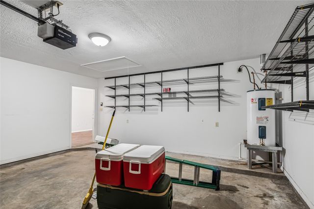 1002 Copperas Bend, Caldwell, TX 77836