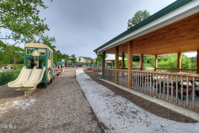 1417 Lemongrass Drive, Jonesborough, TN 37659