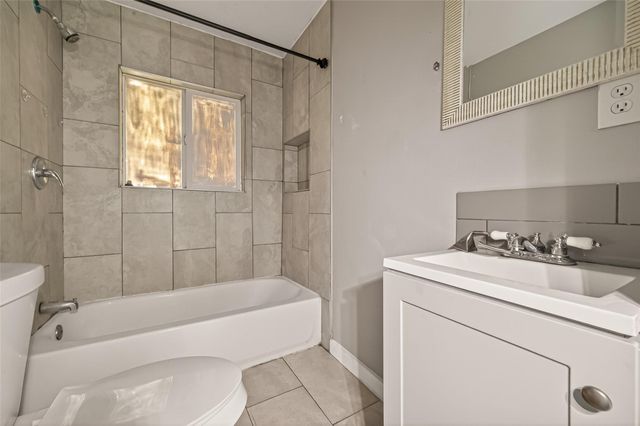 120 Westfield Street, Houston, TX 77022