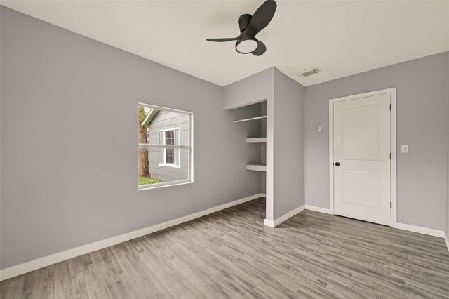 120 Westfield Street, Houston, TX 77022