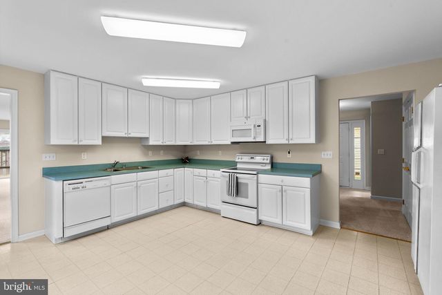 27 STONE PINE CT, Baltimore, MD 21208