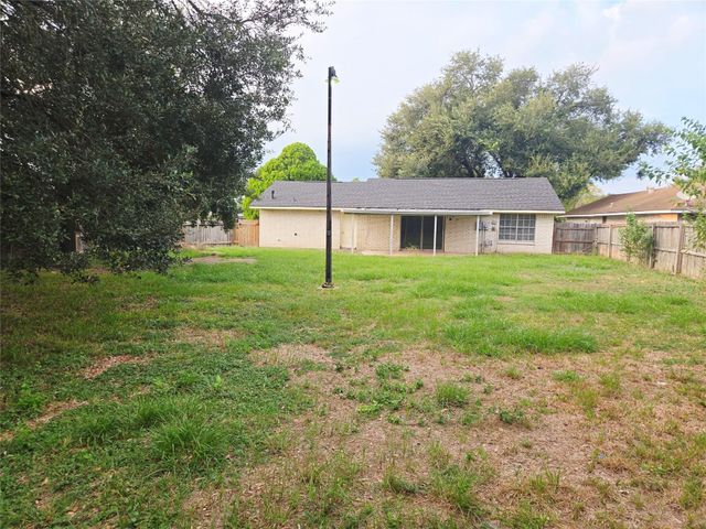 7731 Deadwood Drive, Houston, TX 77040