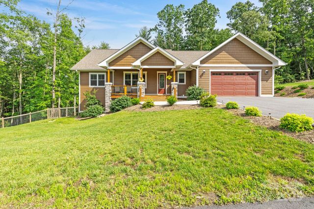 158 Jonathan Lane, Hendersonville, NC 28792