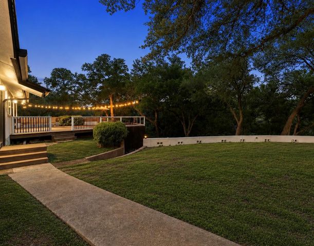 20100 Siesta Shores DR, Spicewood, TX 78669