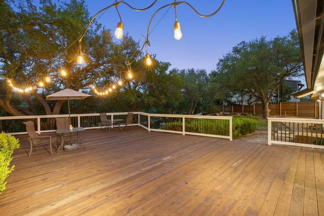 20100 Siesta Shores DR, Spicewood, TX 78669
