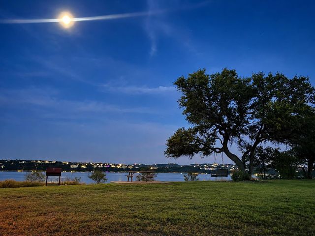 20100 Siesta Shores DR, Spicewood, TX 78669