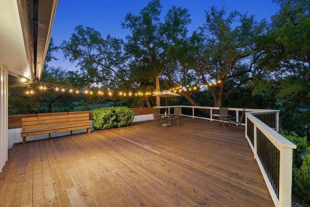 20100 Siesta Shores DR, Spicewood, TX 78669
