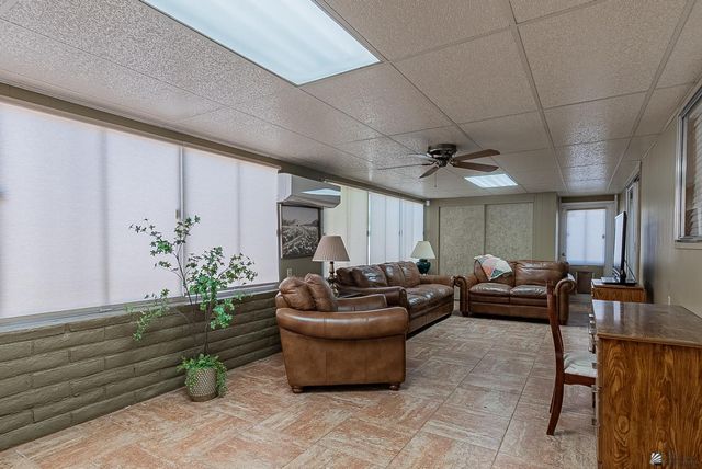 402 W Rainbow Ln, Yuma, AZ 85365