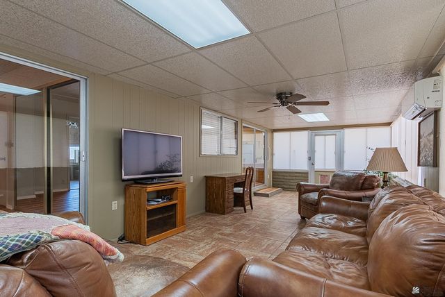 402 W Rainbow Ln, Yuma, AZ 85365