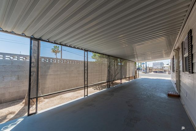 402 W Rainbow Ln, Yuma, AZ 85365