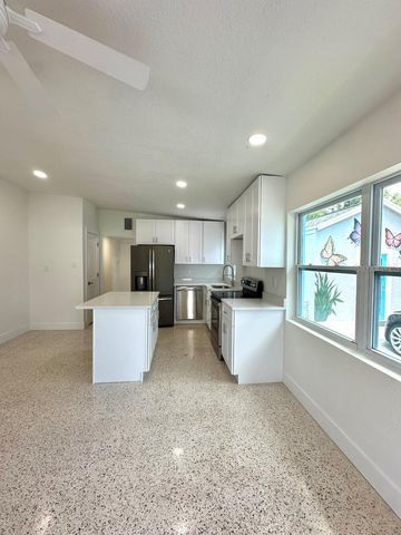 14147 PALM STREET 2, Madeira Beach, FL 33708