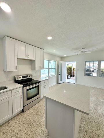 14147 PALM STREET 2, Madeira Beach, FL 33708