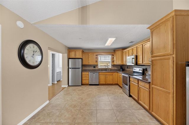 2078 SHADOW PINE DRIVE, Brandon, FL 33511