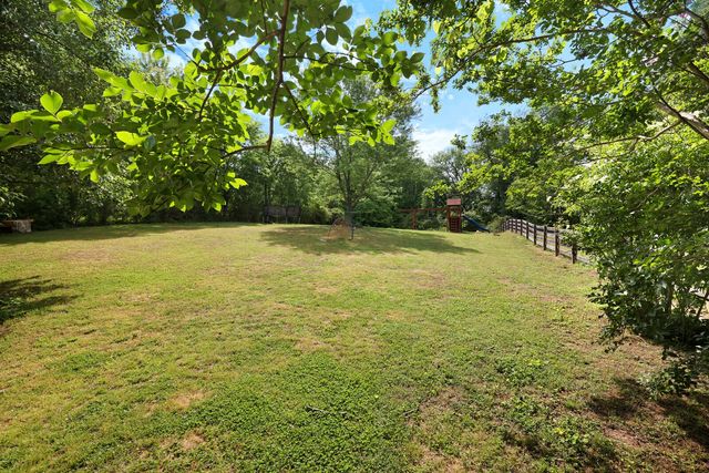 2124 Powell Rd, Clarksville, TN 37043