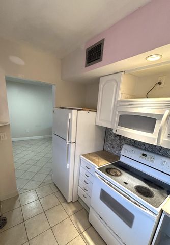 506 Lori Drive 66, Palm Springs, FL 33461