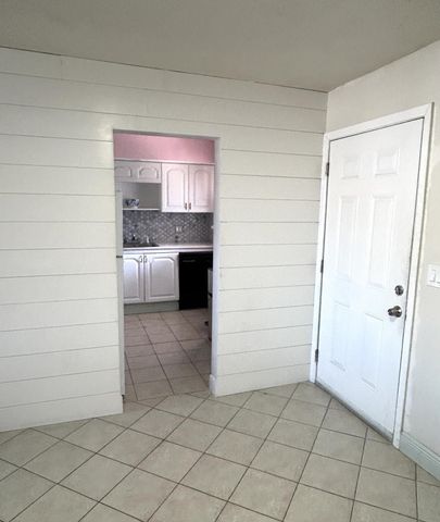 506 Lori Drive 66, Palm Springs, FL 33461