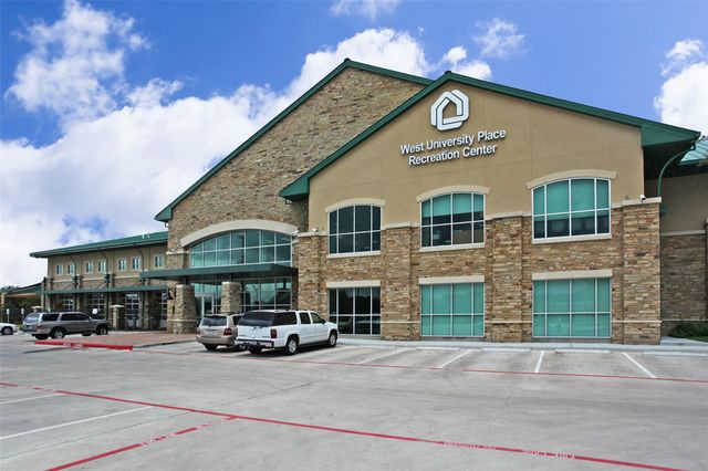 4202 Ruskin Street, West University Place, TX 77005