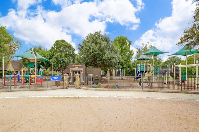 4202 Ruskin Street, West University Place, TX 77005