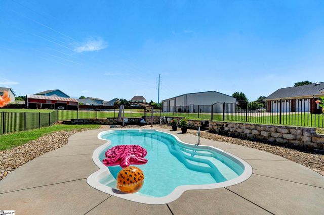 206 Taylor Road, Greer, SC 29651