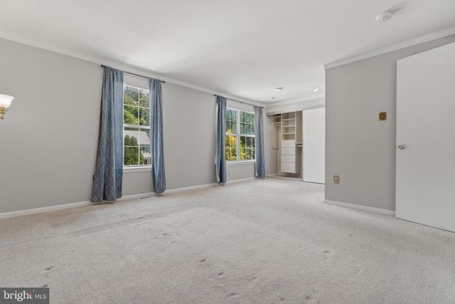 14 LAMBETH BRIDGE CT, Lutherville Timonium, MD 21093