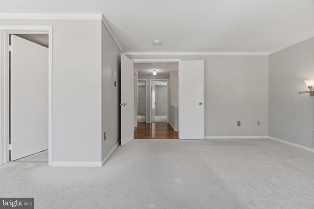 14 LAMBETH BRIDGE CT, Lutherville Timonium, MD 21093