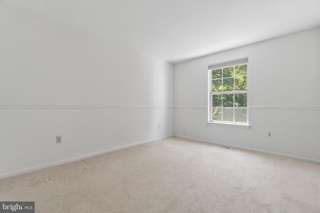 14 LAMBETH BRIDGE CT, Lutherville Timonium, MD 21093