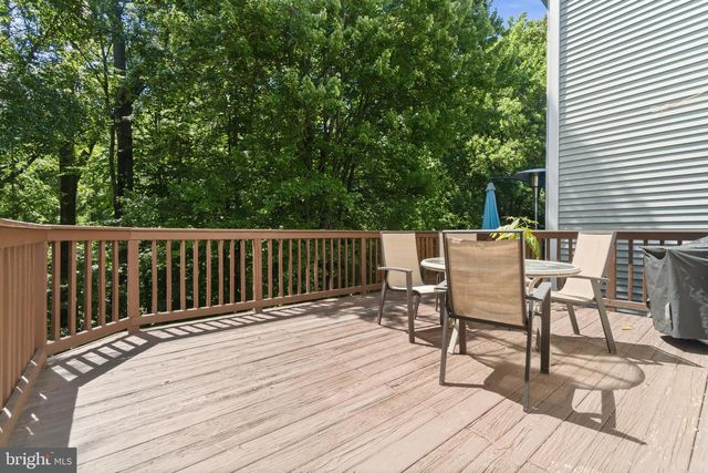 14 LAMBETH BRIDGE CT, Lutherville Timonium, MD 21093