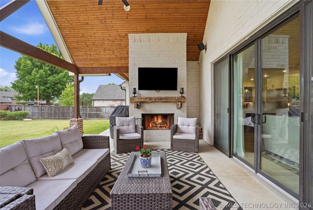 10826 S Fir Street, Jenks, OK 74037