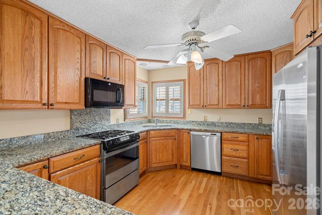 18726 Bluff Point Road, Cornelius, NC 28031