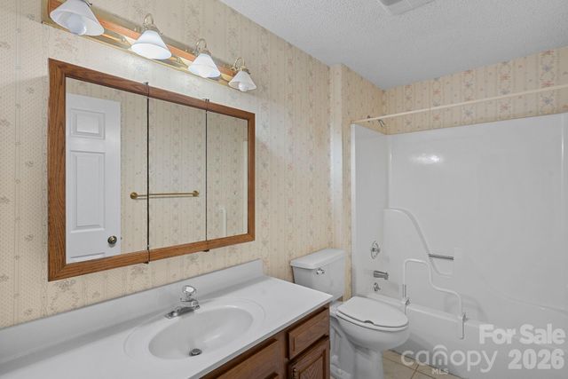 18726 Bluff Point Road, Cornelius, NC 28031