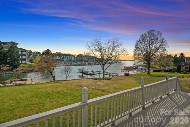 18726 Bluff Point Road, Cornelius, NC 28031