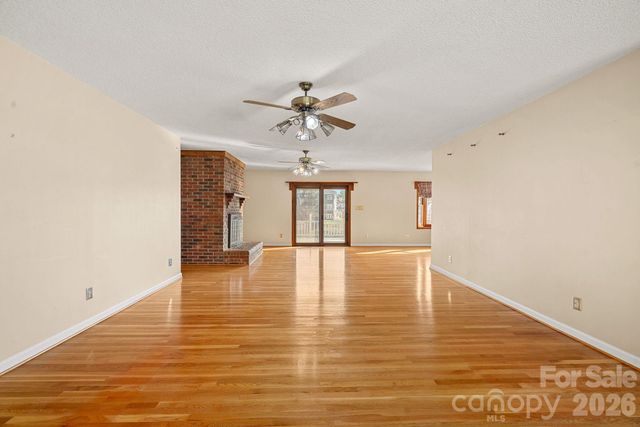 18726 Bluff Point Road, Cornelius, NC 28031