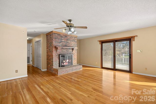 18726 Bluff Point Road, Cornelius, NC 28031