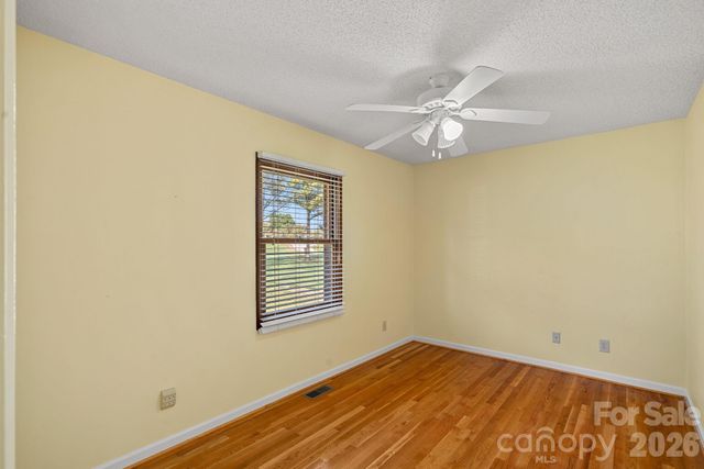 18726 Bluff Point Road, Cornelius, NC 28031