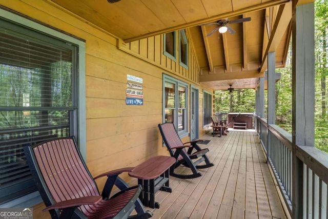431 Little Bushy Head Road, Blue Ridge, GA 30513
