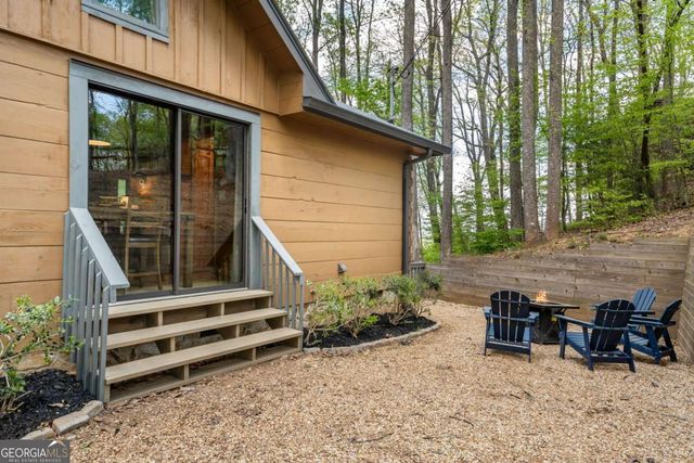 431 Little Bushy Head Road, Blue Ridge, GA 30513