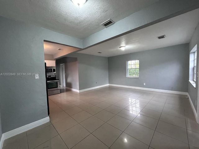 1795 NE 175th St 1795, North Miami Beach, FL 33162
