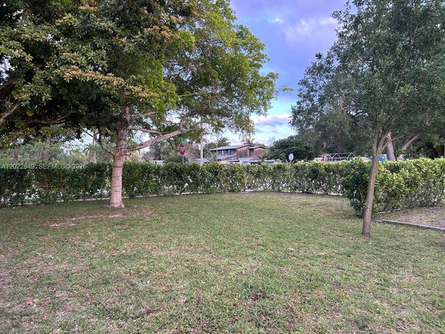 1795 NE 175th St 1795, North Miami Beach, FL 33162