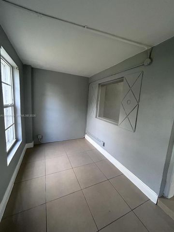 1795 NE 175th St 1795, North Miami Beach, FL 33162